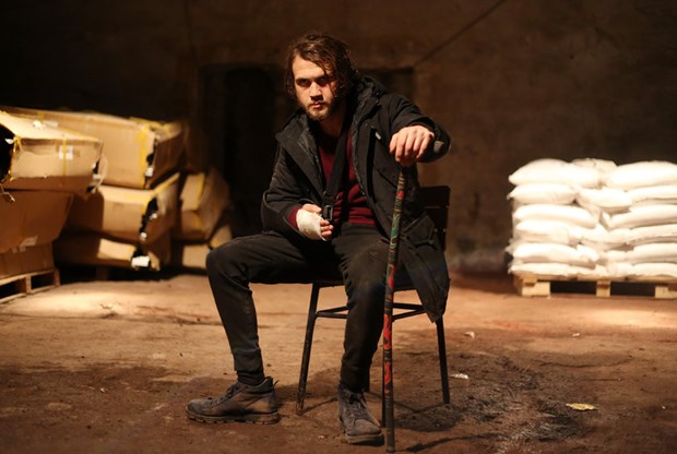 "İçerde"nin "Mert"i qolunu qırdı