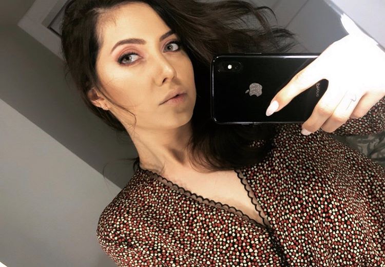 Müğənni Ayan şou nümayəndələridən danışıb