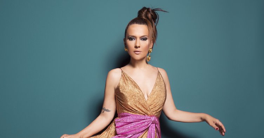 Demet Akalın yenə Bakıya gəlmək fikrindən daşındı