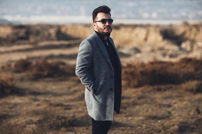 Elvin 11 il sonra yenidən bunu etdi