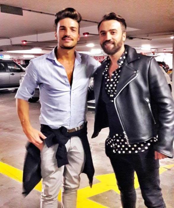 Zamiq dəfiləyə model Mariano Di Vaio ilə qatılıb