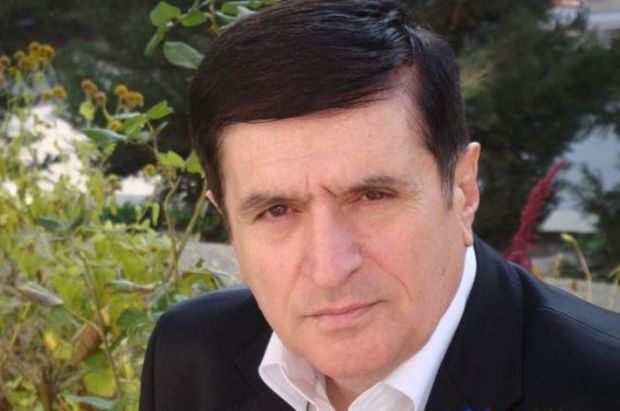 "Cavanşir Məmmədovu ansambla qarmonçalan gətirdim" - Baloğlan Əşrəfov
