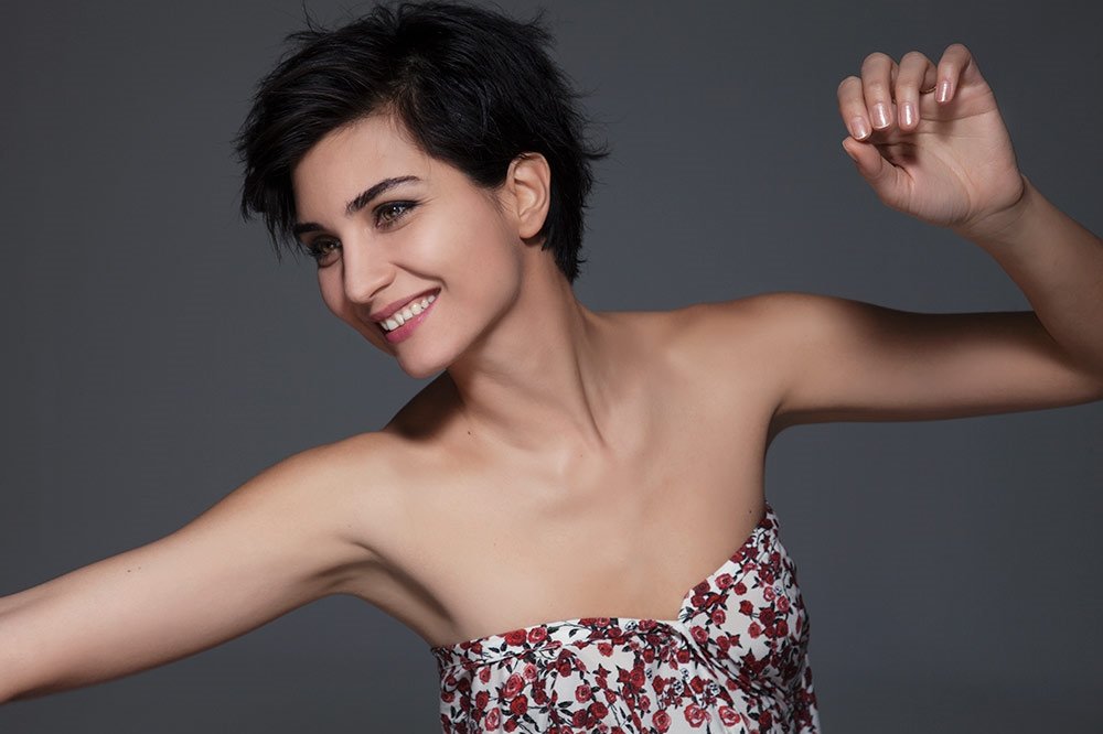 Tuba Büyüküstünün gəlinciyi hazırlandı