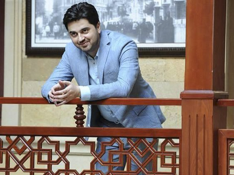 Mirkamildən şok sözlər: “Məni pulla satın almaq istəyir”