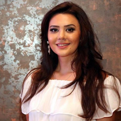 Oksana Rəsulova oğlundan danışdı