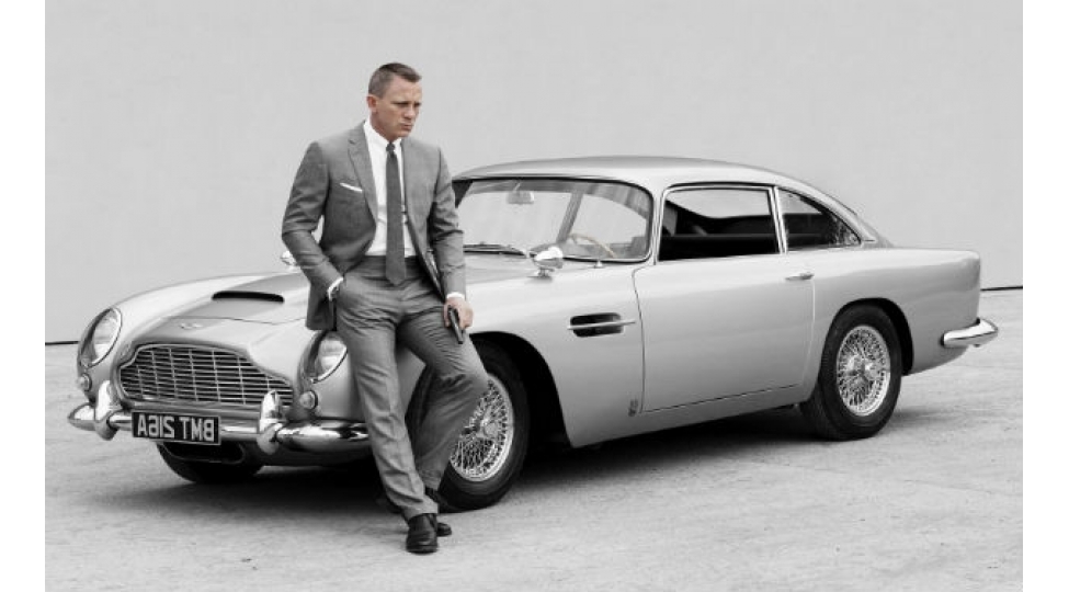 “Ceyms Bond” filmində istifadə edilən avtomobil satışa çıxarılıb