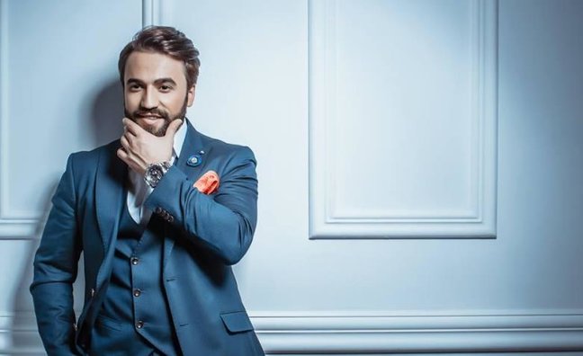 Zamiq Hüseynov onu sevən gənc qızların arzusunu ürəyində qoyub